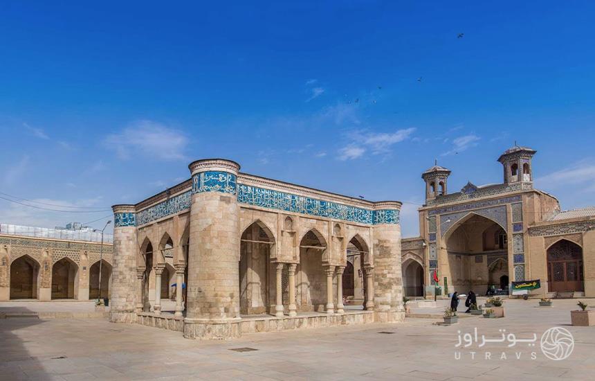 مسجد جامع عتیق در حرم شاهچراغ شیراز